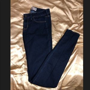 Skinny jeans